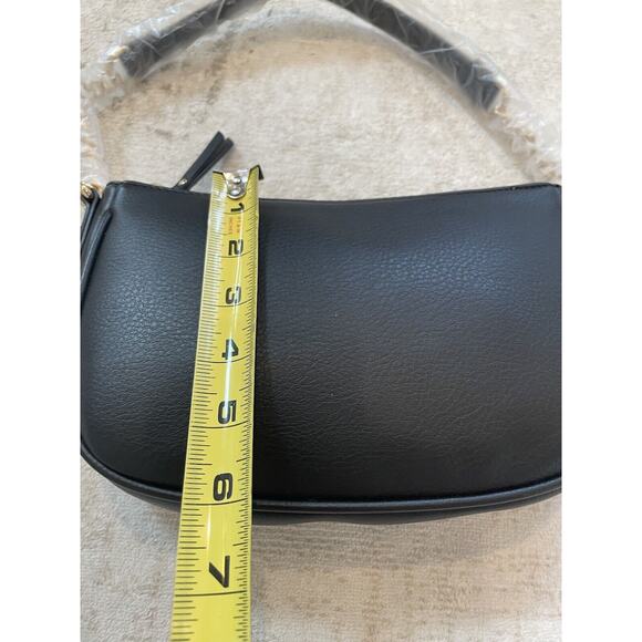 Y2K INC Black Faux Leather Shoulder Bag Gold Chain Hardware Fits iPhone NWT - Picture 10 of 11